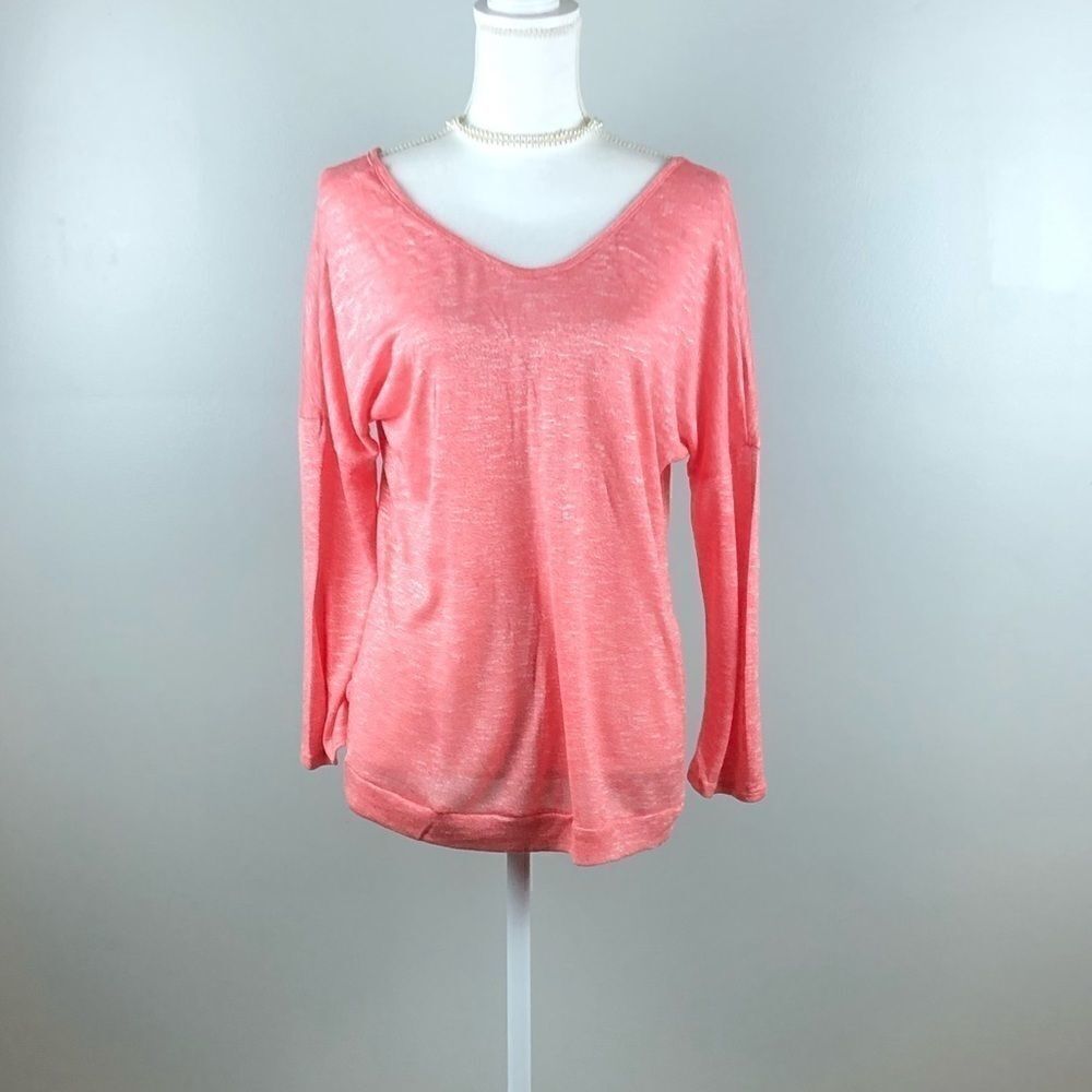 Le Lis Long Sleeve Open Back lightweight Top